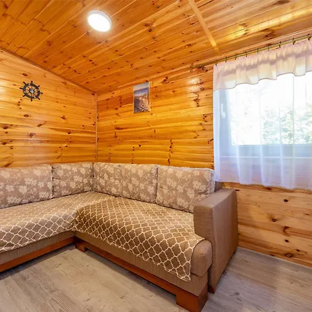 Zloty Ogrod 別荘 ダルウォボ